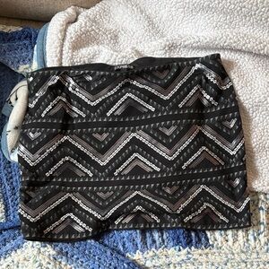 Express Chevron Mini Skirt in Black and Gray